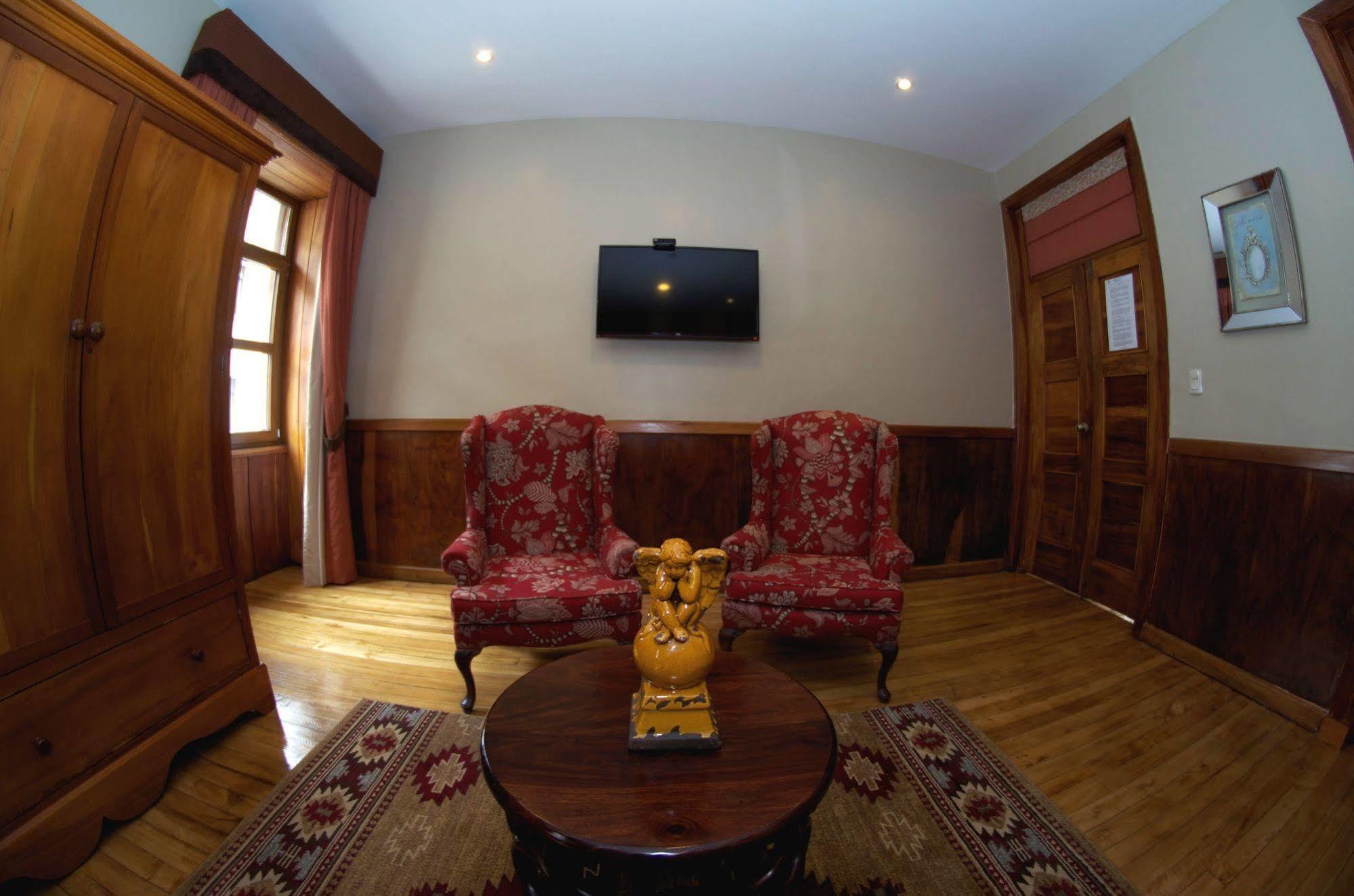 Pepe'S House Cuenca I Hotel & Boutique Hostel Buitenkant foto